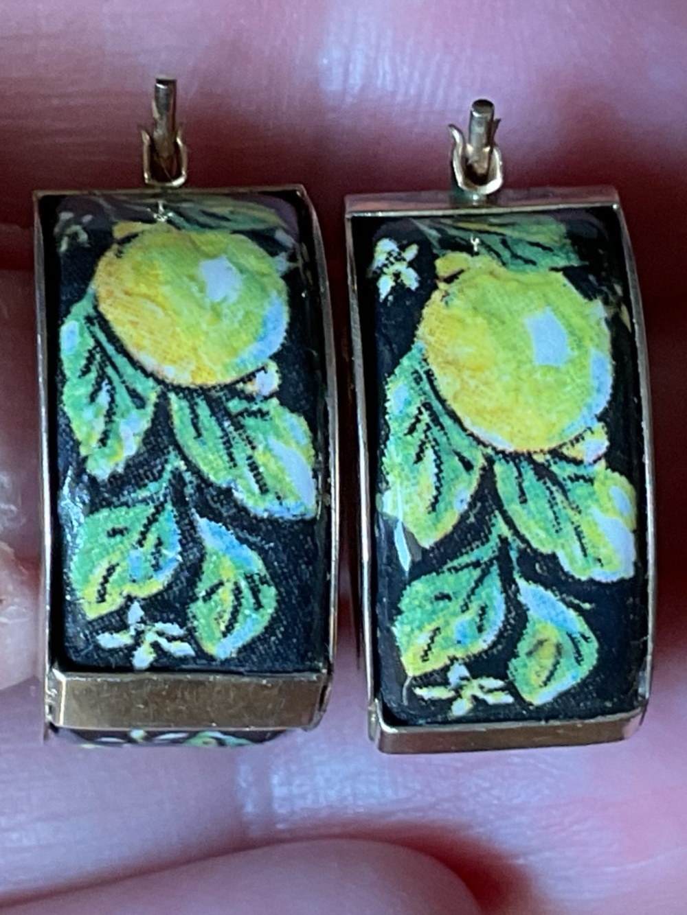 TAGLIAMONTE Gold Plated Sterling Silver 925 Sicilian Lemons Enamel Round Earring - Picture 9 of 15